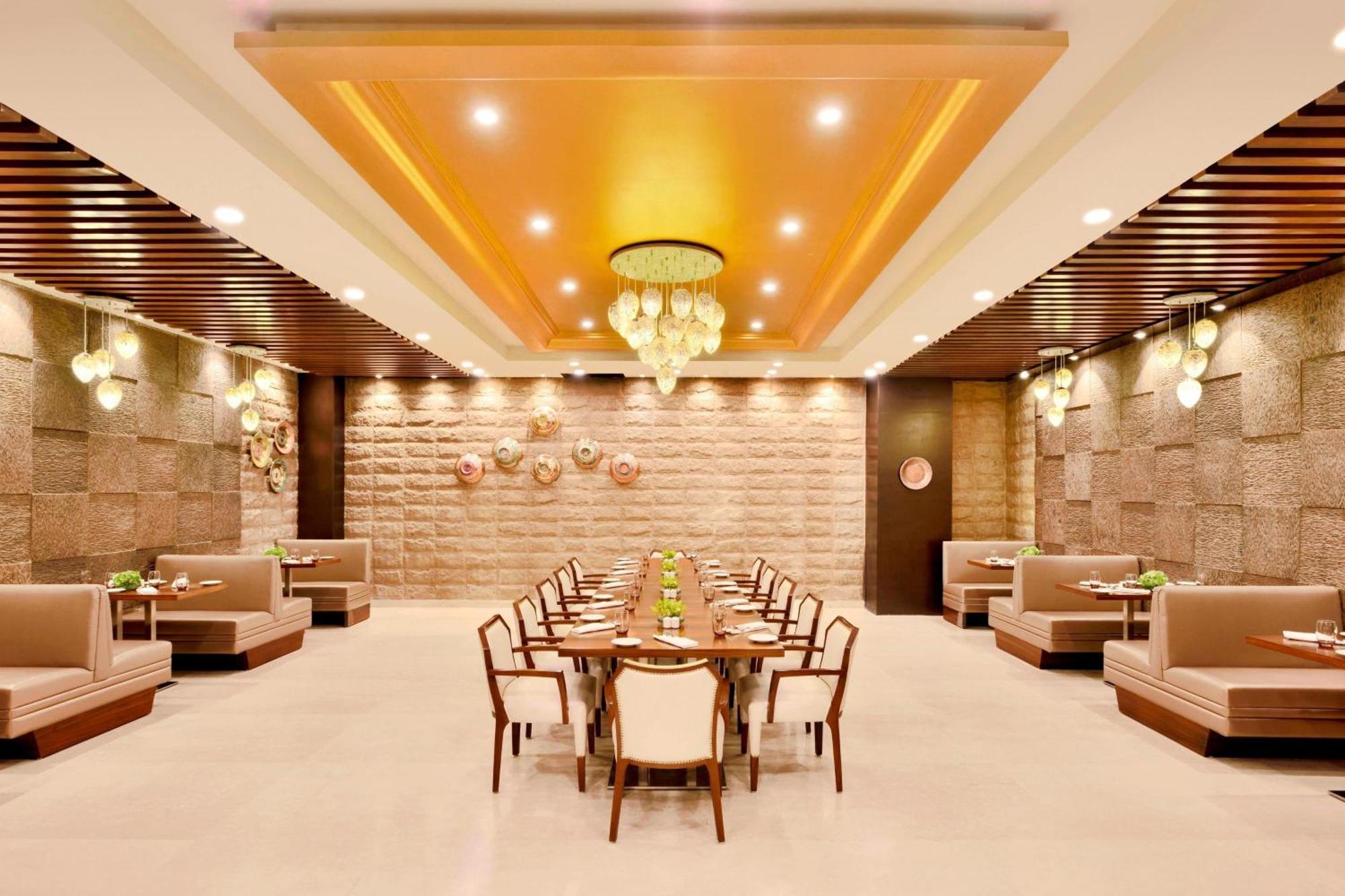 Four Points By Sheraton Srinagar Exterior photo